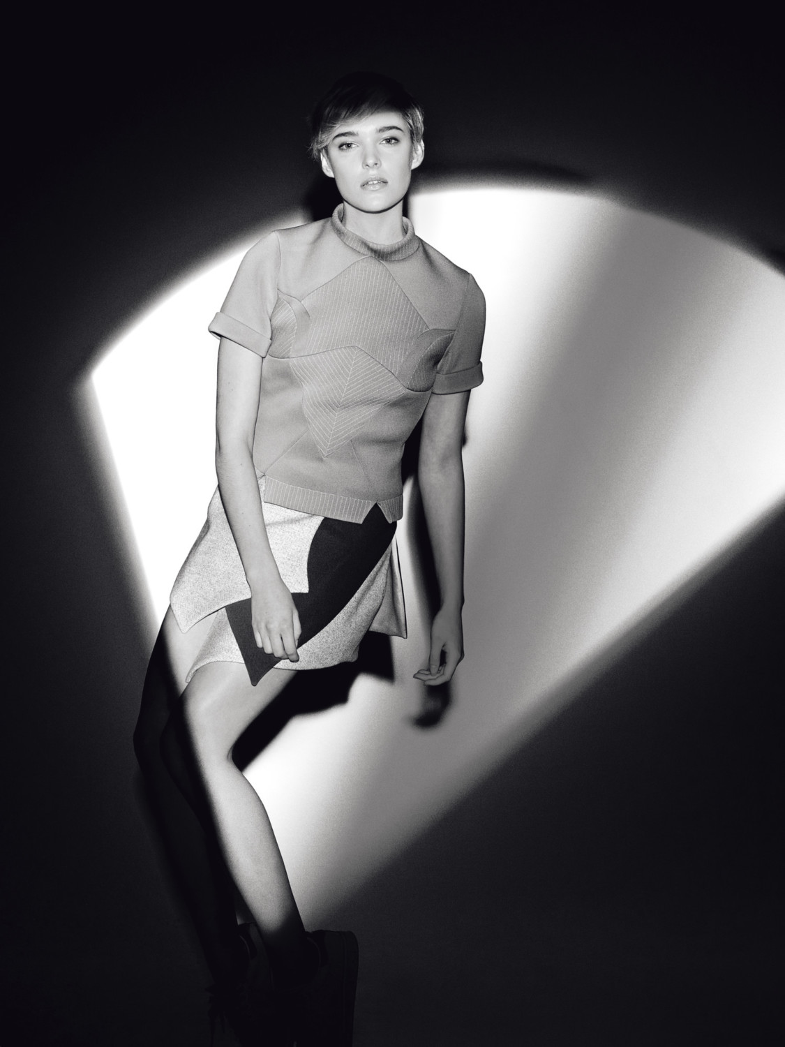 Jonathan Du Mortier is a Belgium based photographer. He often travels for various clients, regularly working as an assistant. Mostly working on commercials, he also finds himself working on more fashion and corporate jobs.