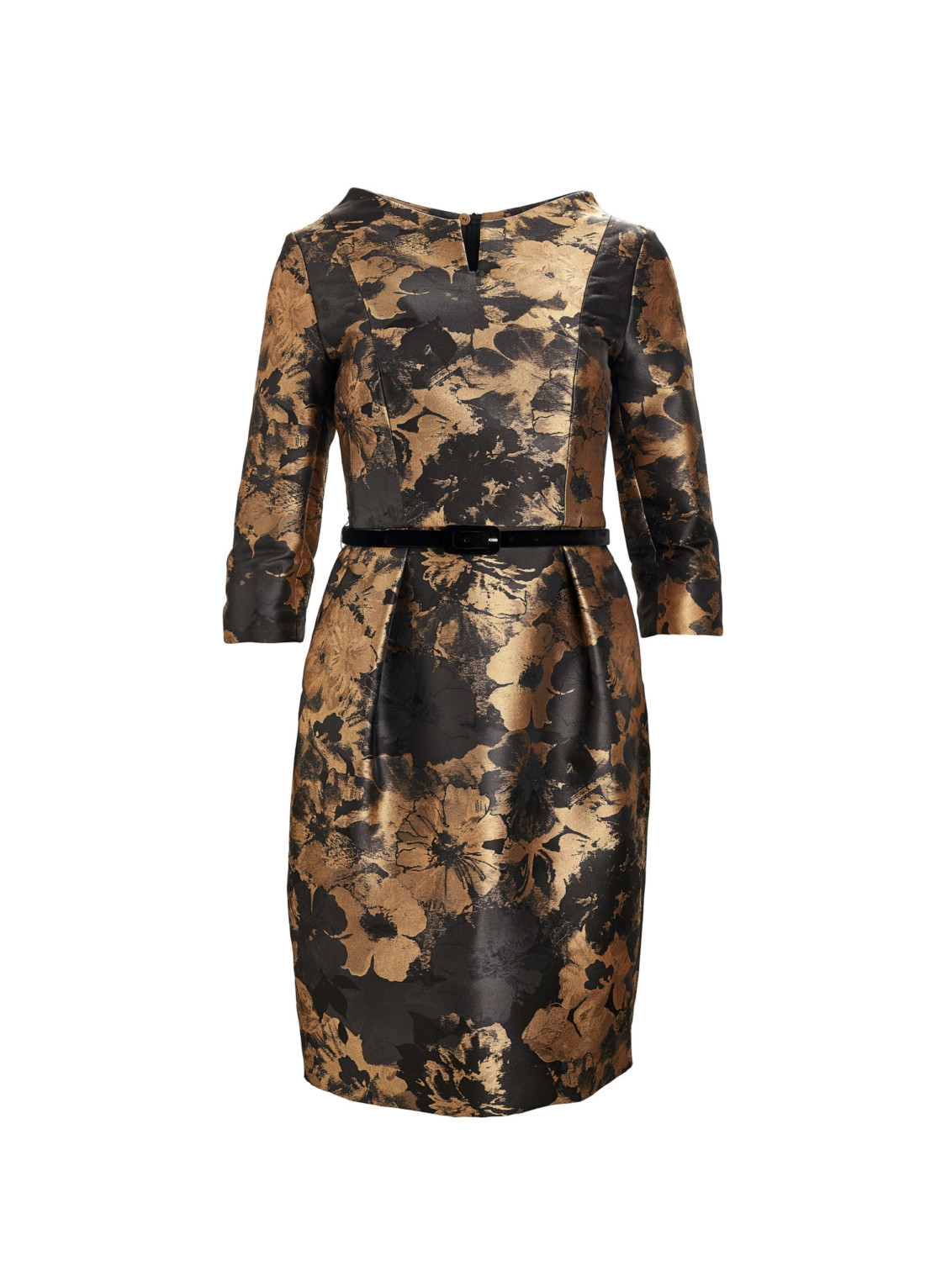 Jonathan Du Mortier is a Belgium based photographer. He often travels for various clients, regularly working as an assistant. Mostly working on commercials, he also finds himself working on more fashion and corporate jobs.