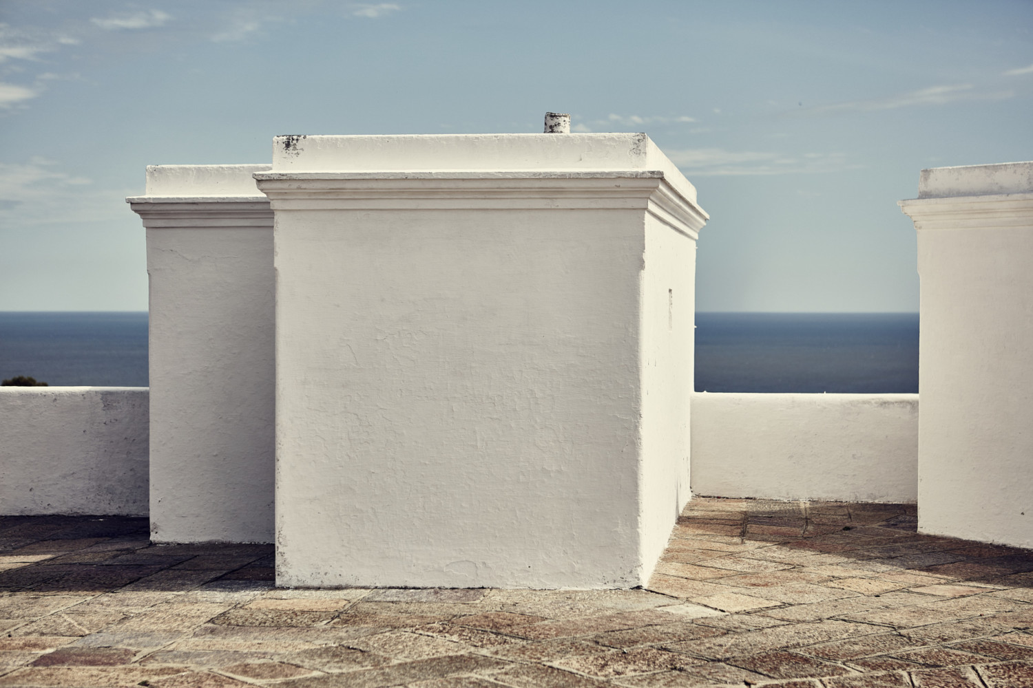 Jonathan Du Mortier is a Belgium based photographer. He often travels for various clients, regularly working as an assistant. Mostly working on commercials, he also finds himself working on more fashion and corporate jobs.