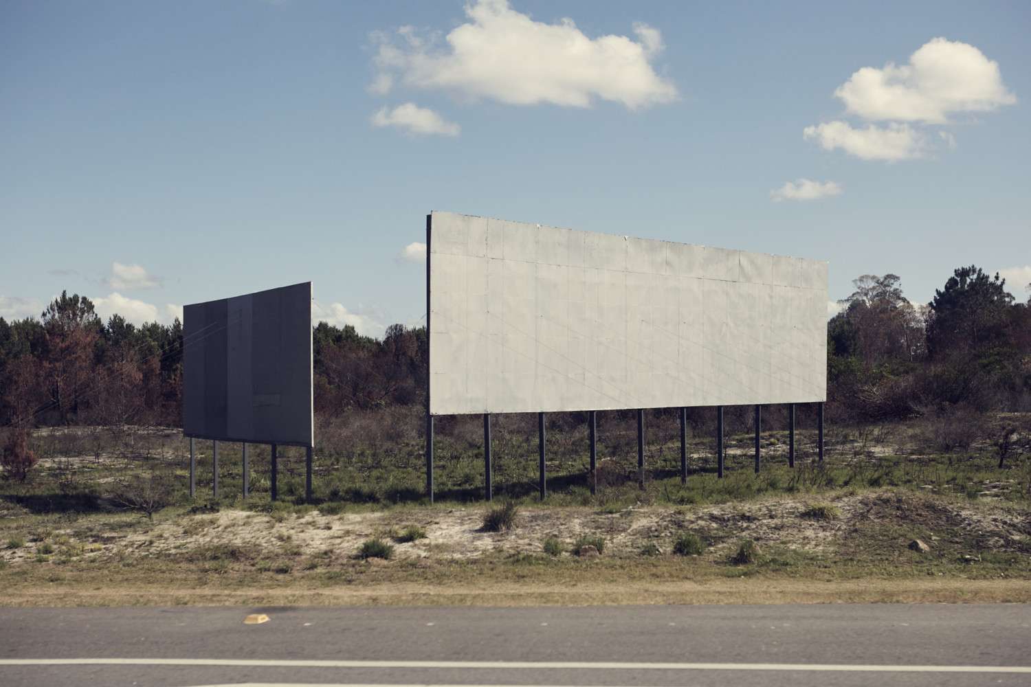 Jonathan Du Mortier is a Belgium based photographer. He often travels for various clients, regularly working as an assistant. Mostly working on commercials, he also finds himself working on more fashion and corporate jobs.