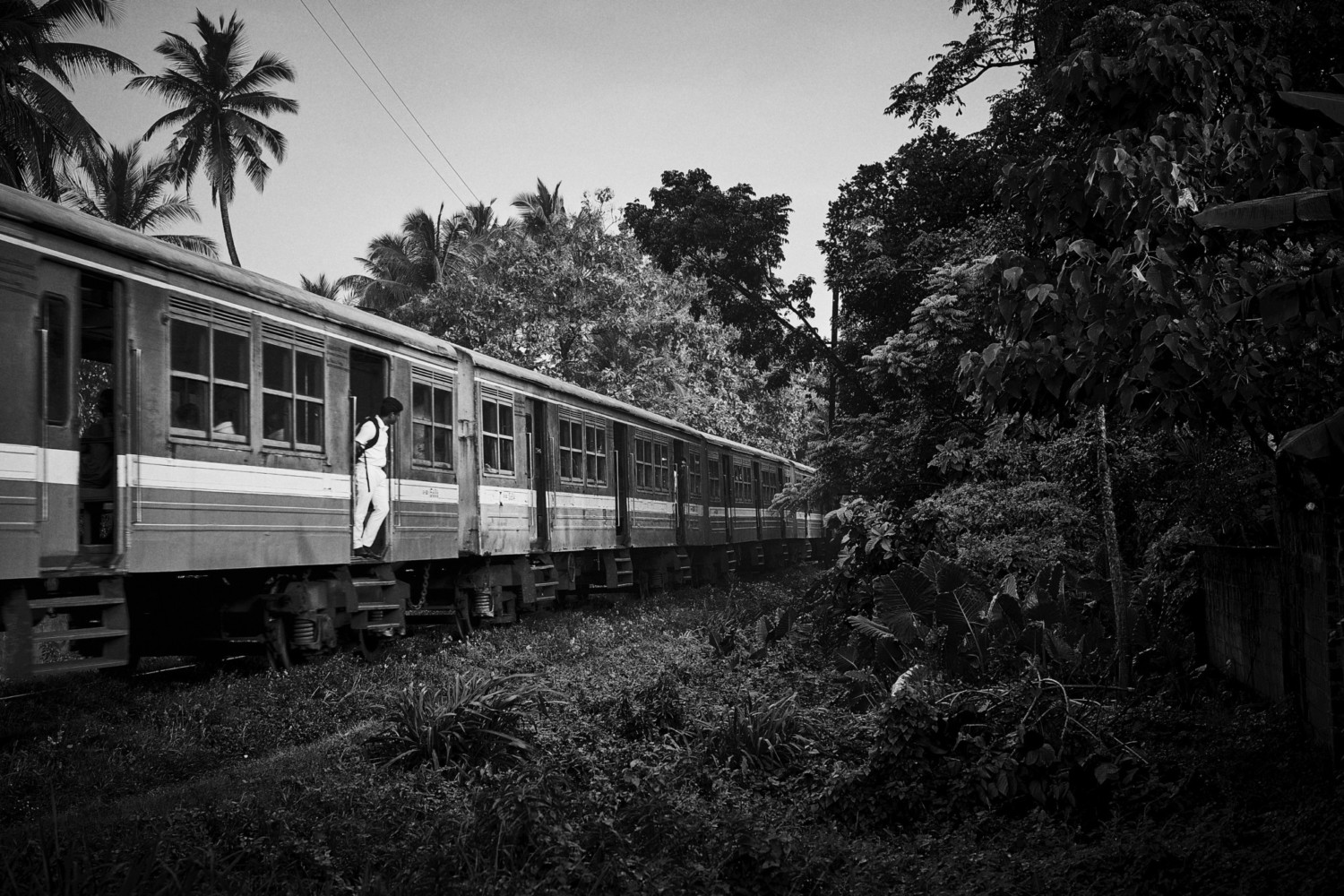 Jonathan Du Mortier is a Belgium based photographer. He often travels for various clients, regularly working as an assistant. Mostly working on commercials, he also finds himself working on more fashion and corporate jobs.